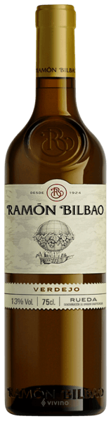 Ramón Bilbao Verdejo with gift box